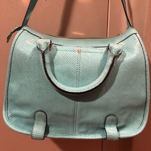 NWT Vince Signature Lt.blue/turquoise embossed Anna snakeskin handbag with strap - Picture 2 of 9